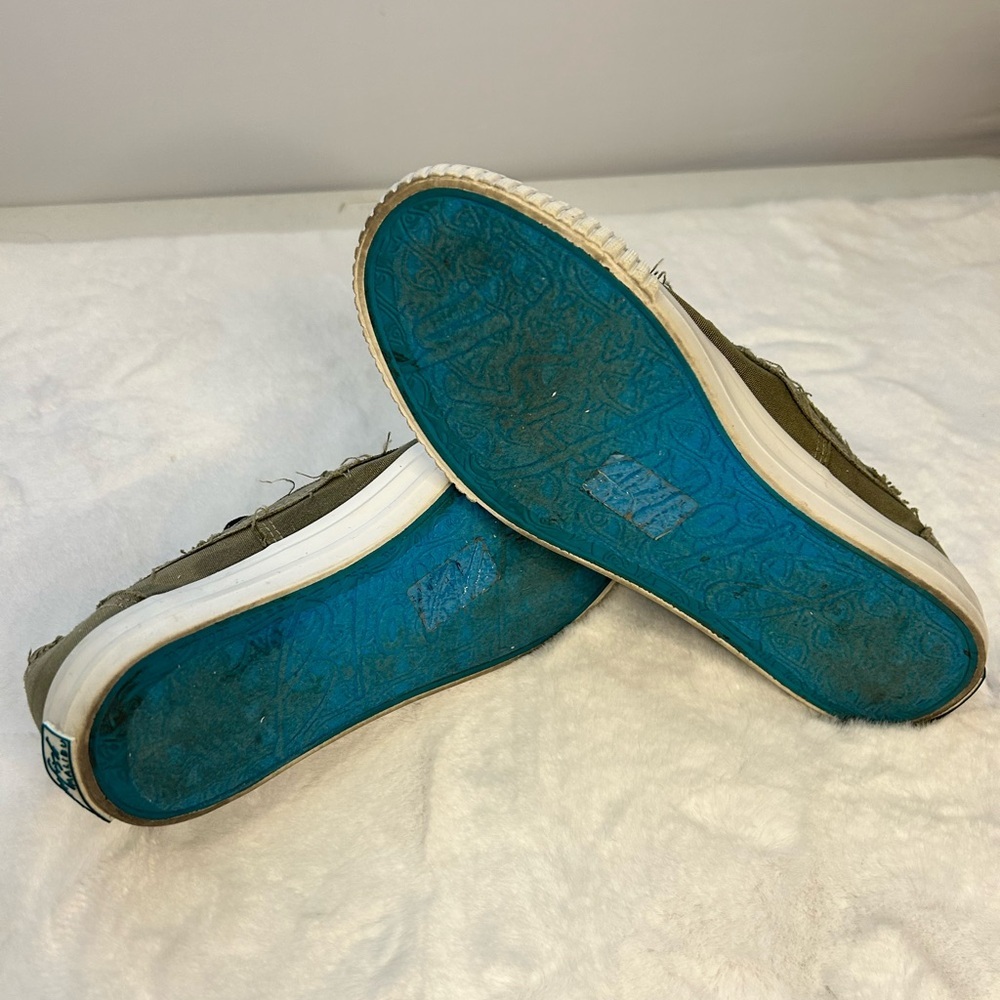 Blowfish Malibu Slip On sneakers Women’s 8 olive canvas casual shoe - Picture 11 of 12